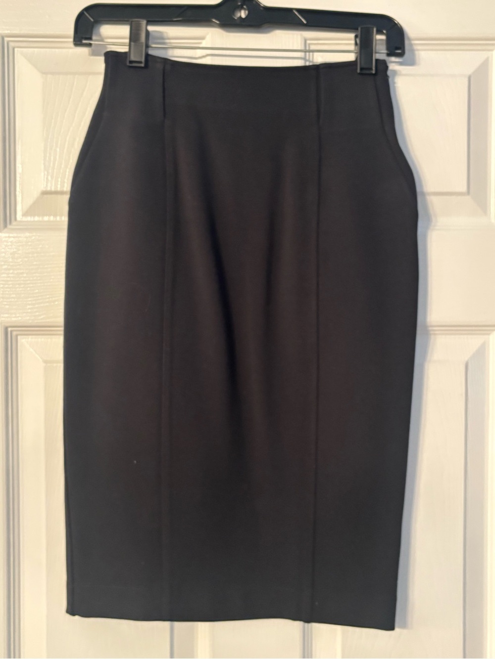 Gucci Sleek Black Pencil Skirt
